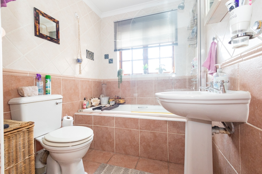 3 Bedroom Property for Sale in Parklands Western Cape